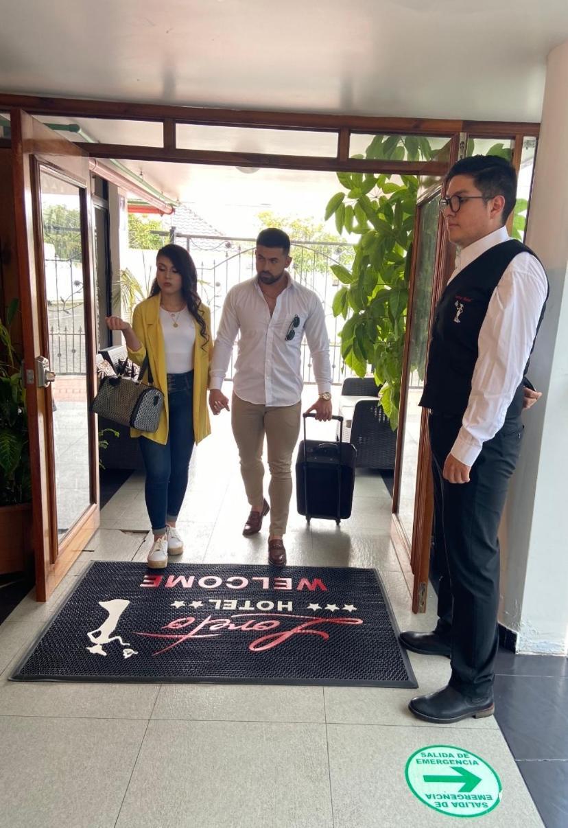 Loreto Hotel Latacunga Zewnętrze zdjęcie