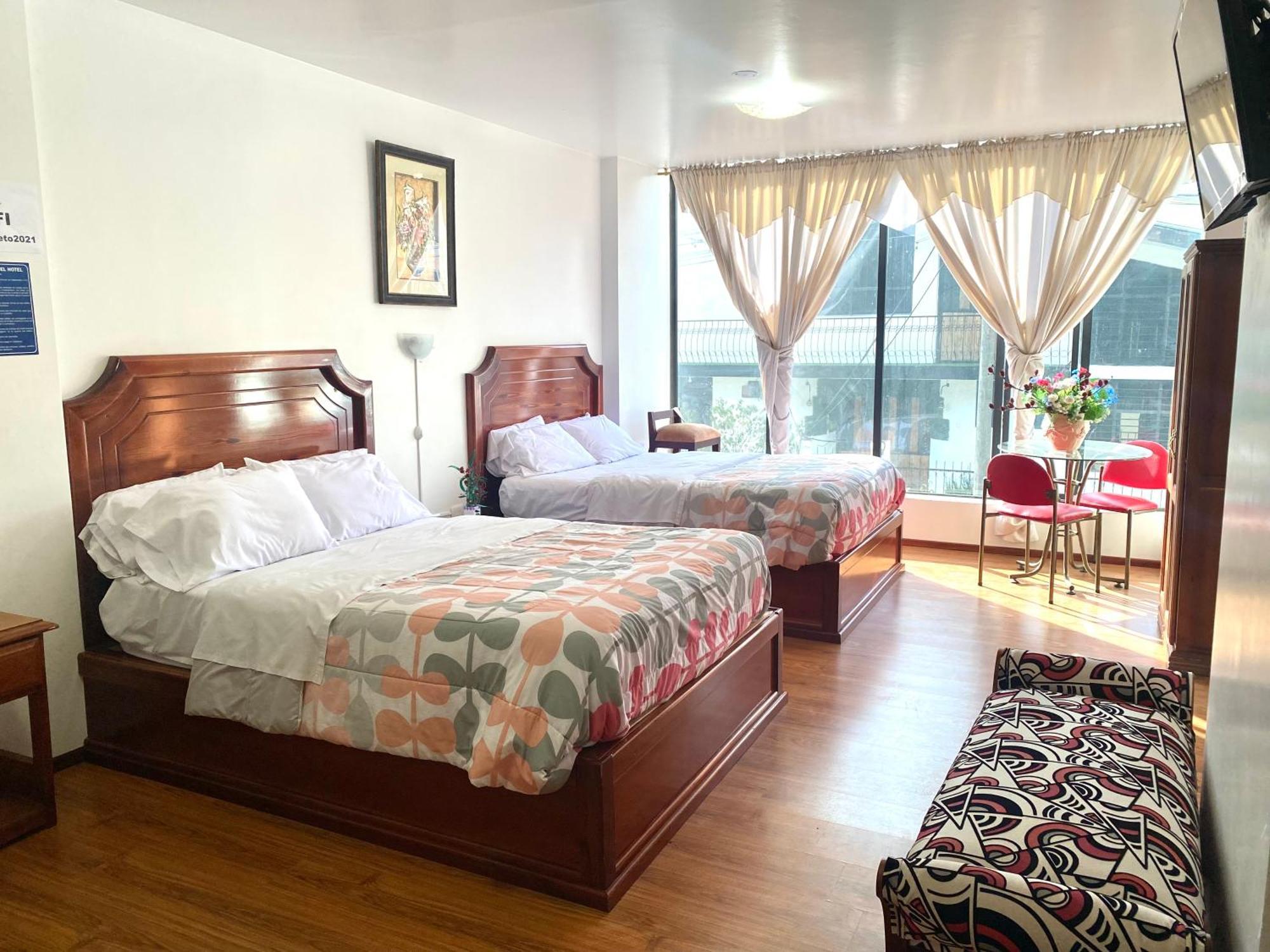 Loreto Hotel Latacunga Zewnętrze zdjęcie